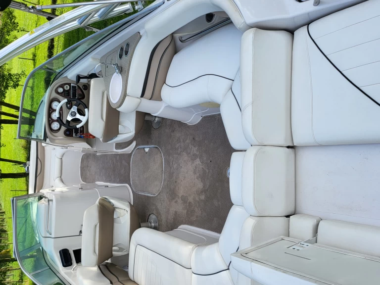 Hyr en Four Winns Horizon Le Bourget-du-Lac 