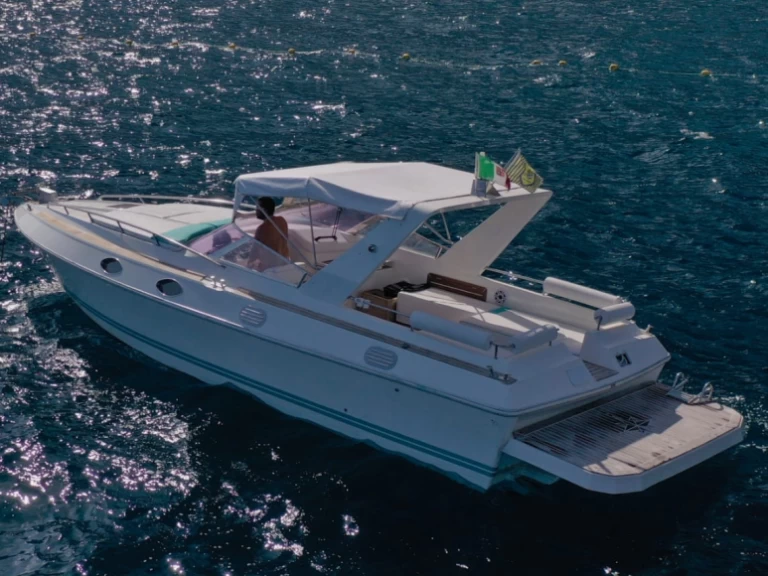 Hyra Motorbåt  med eller utan skeppare PRIMATIST By Bruno Abbate Castellammare di Stabia 