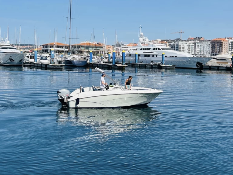 Uthyrning Porto Deportivo Sanxenxo - Quicksilver Quicksilver 600 Commander av Samboat 