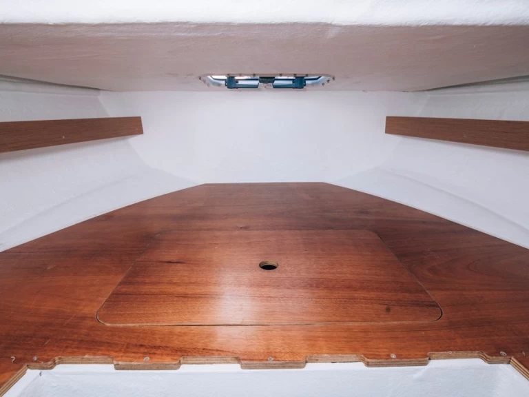 Uthyrning Motorbåt  Bénéteau med en båtlicens 