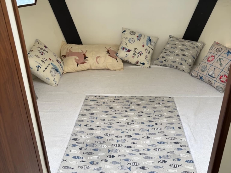 Yacht charter Split  billig Aliskaf37 