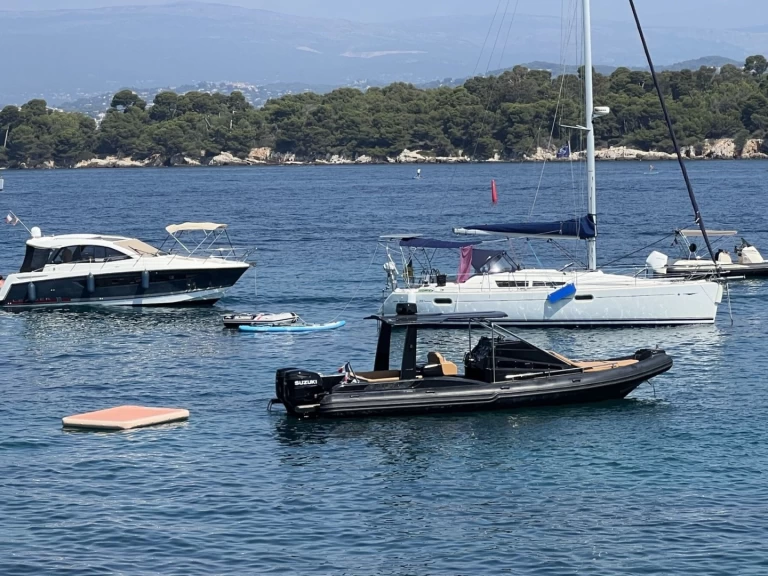 Hyr en ONARCH SeaQuest 963 Cannes 