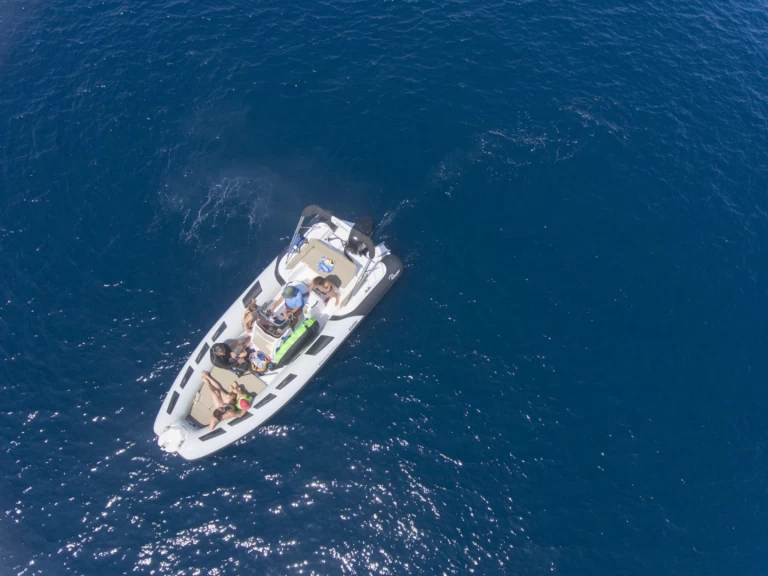 RIB för uthyrning Campomoro till det bästa priset 