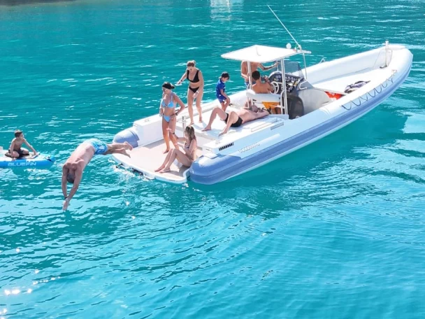 RIB för uthyrning Lerici till det bästa priset 