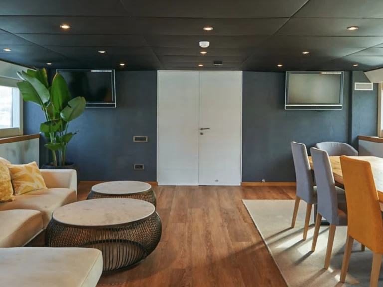 Uthyrning Lyx yacht i Ibiza Town - Explorer 92