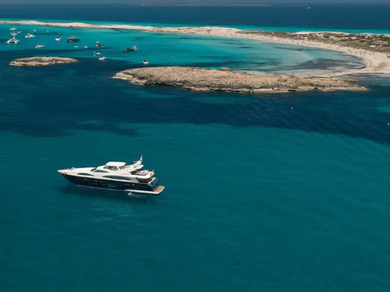 Hyra Lyx yacht med eller utan skeppare Astondoa Ibiza Town 