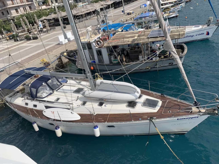 Hyr en Jeanneau Sun Odyssey 45.1 Kalamata 