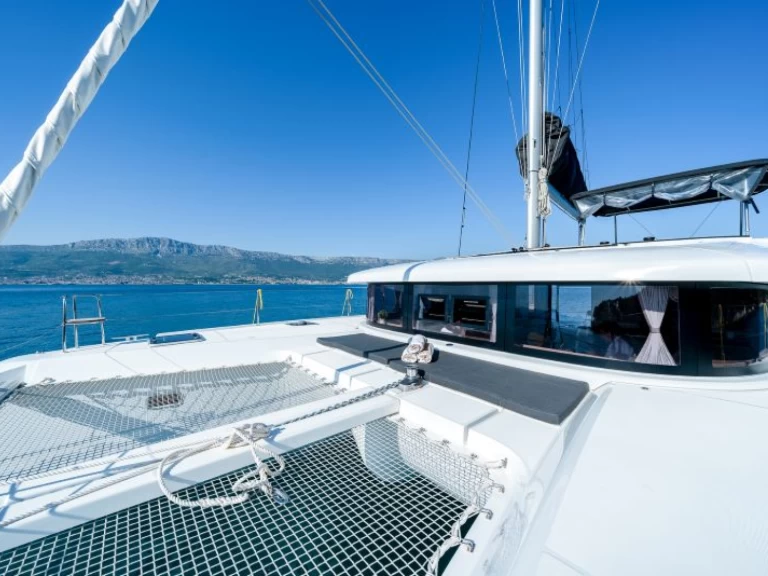 Båtuthyrning Lagoon Lagoon 42 i Kaštela på Samboat 