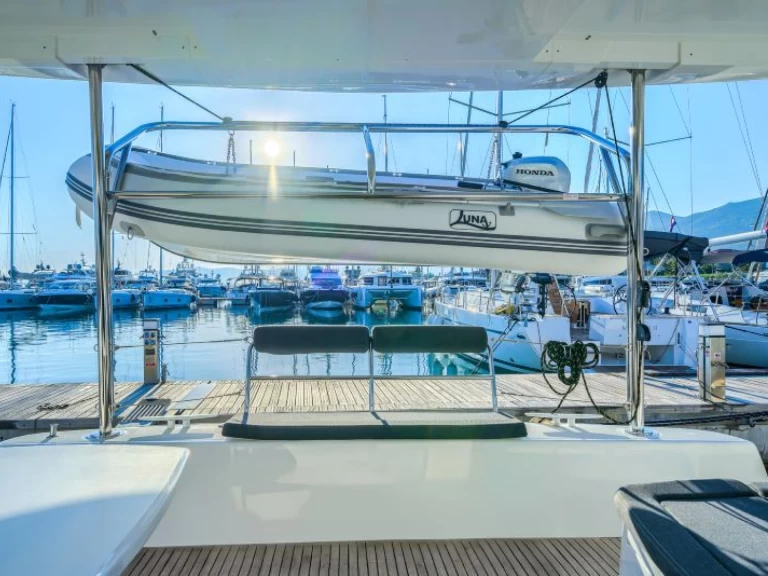 Båtuthyrning Lagoon Lagoon 42 i Kaštela på Samboat 