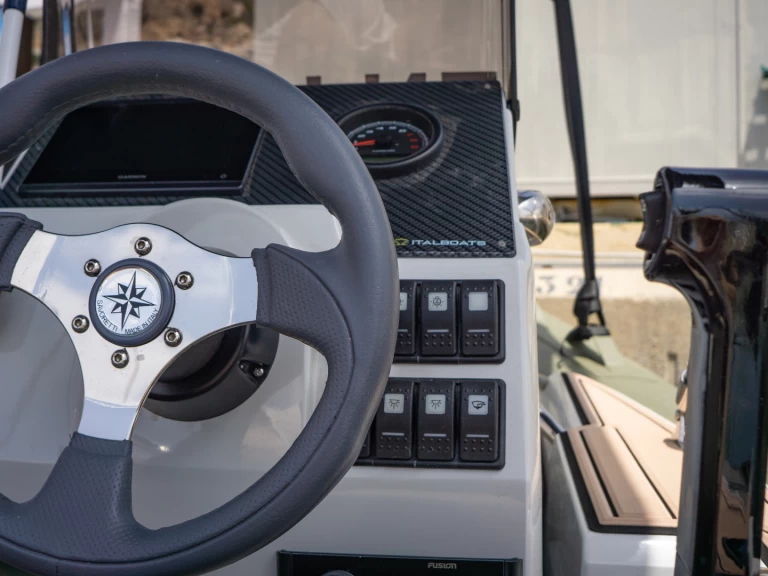 Hyra RIB med eller utan skeppare Italboats Altea 