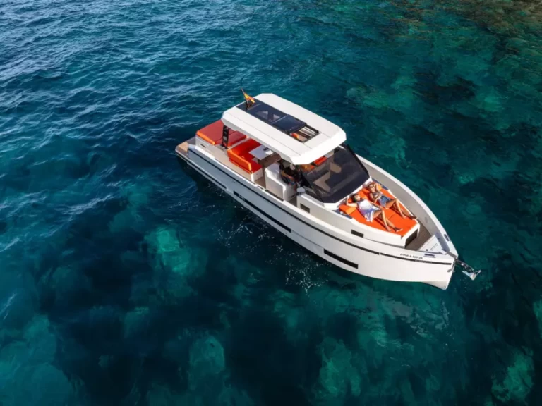 Yacht charter Port d'Alcudia billig 36