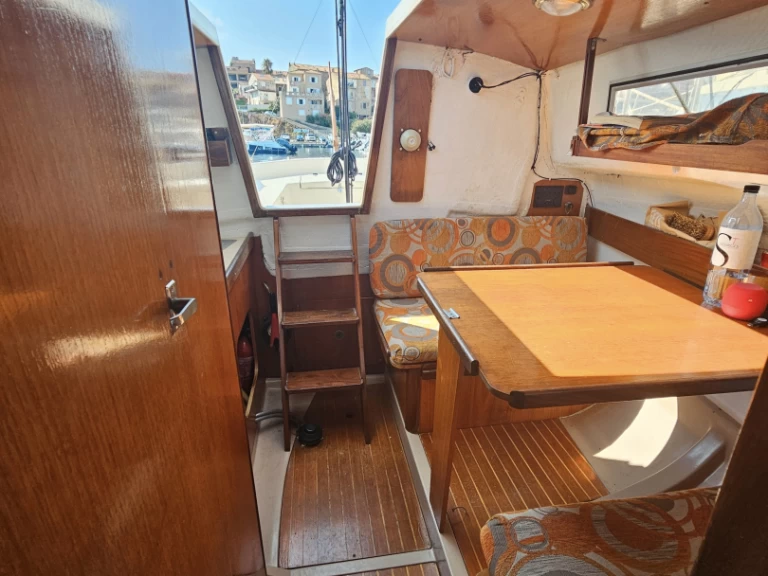 Segelbåt  för uthyrning Isolella till det bästa priset 