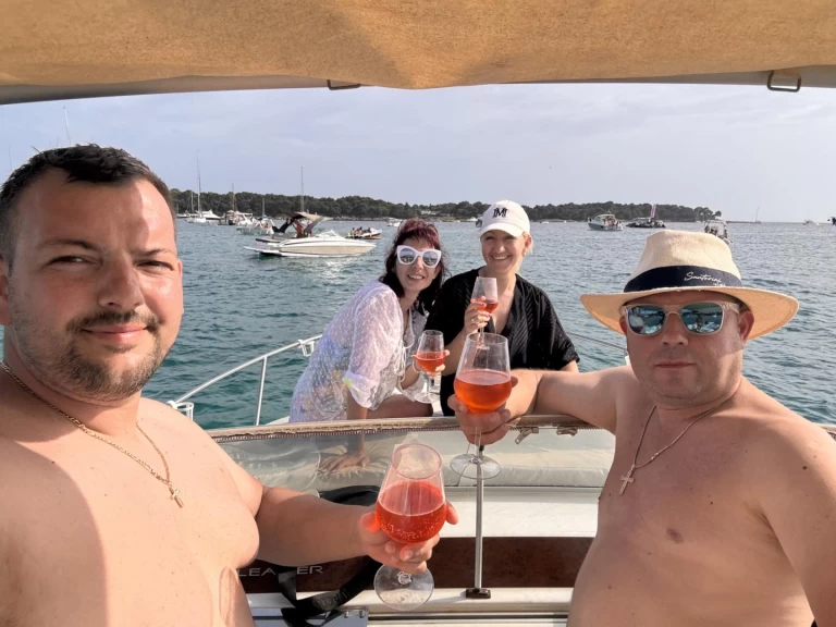 Båtuthyrning Jeanneau Cap Camarat 705 i Villeneuve-Loubet på Samboat 