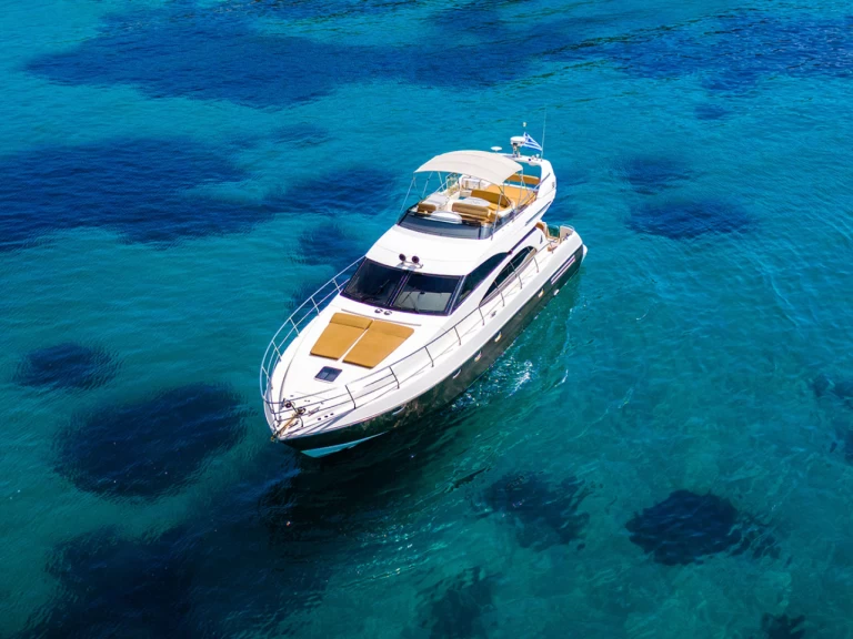 Uthyrning Motorbåt  Azimut med en båtlicens 