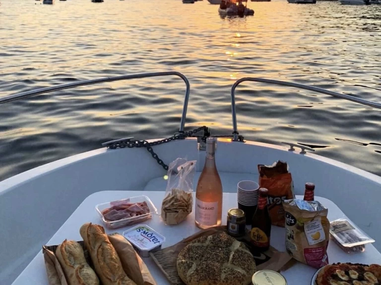 Båtuthyrning Jeanneau Cap Camarat 5.5 CC Serie 2 Style i Palavas-les-Flots på Samboat 