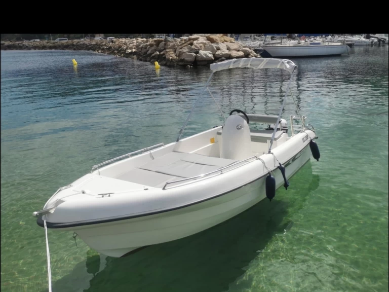 Hyra Motorbåt  med eller utan skeppare Karel La Madrague 