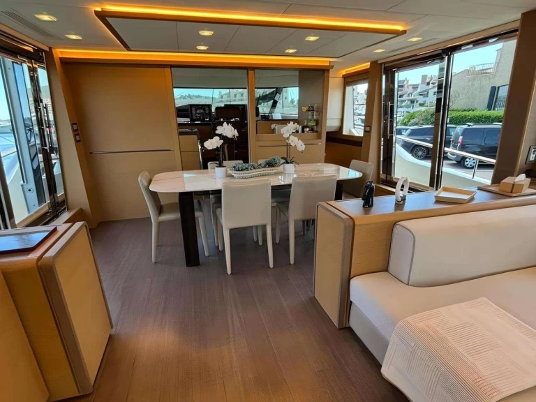 Båtuthyrning MonteCarloYachts NAYLA i Grekland  på Samboat 