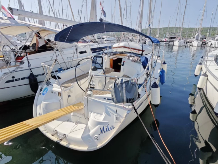 Uthyrning Segelbåt  i Punat - Bavaria Bavaria 30 Cruiser