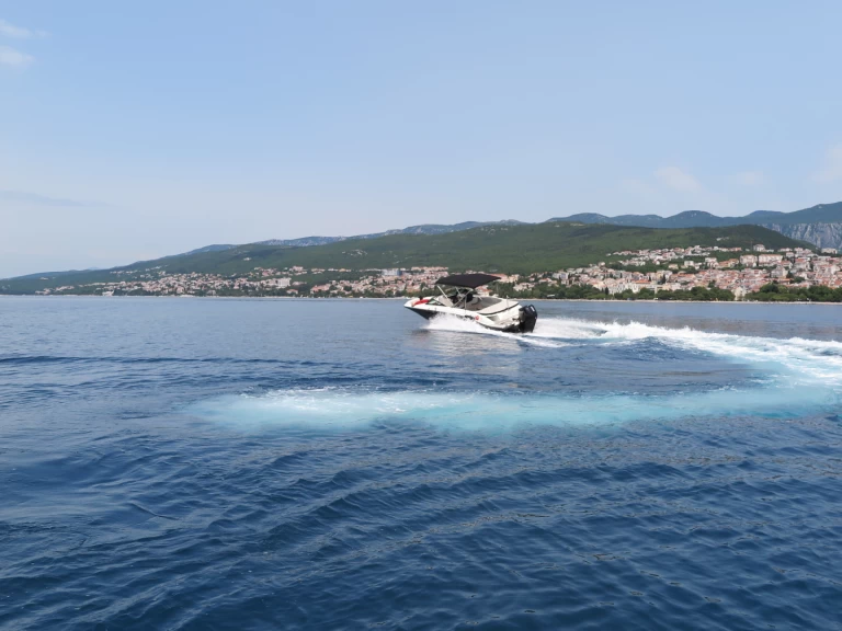 Båtuthyrning Sea Ray Sea Ray SPX 210 i Crikvenica på Samboat 