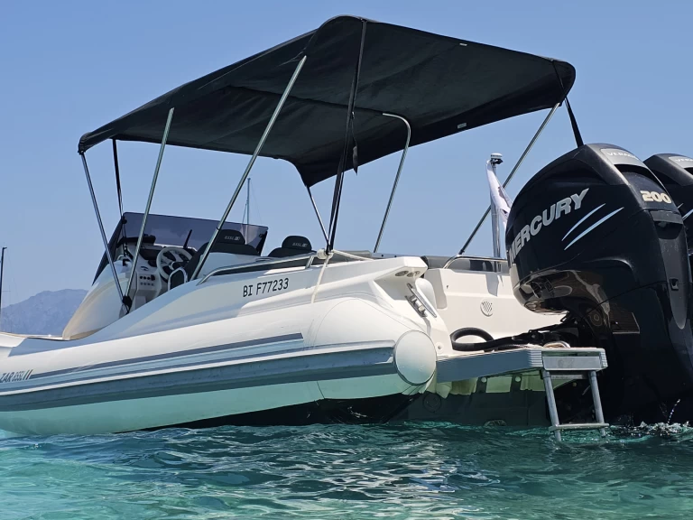 Uthyrning RIB Zar med en båtlicens 