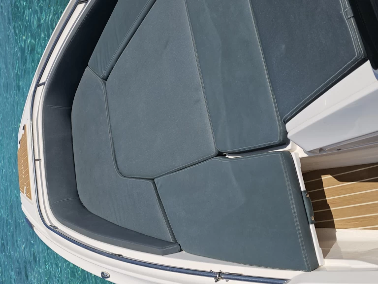 RIB för uthyrning Saint-Florent till det bästa priset 