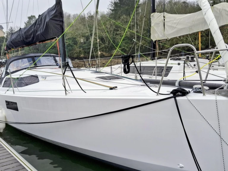 Yacht charter Lorient billig Pogo 36