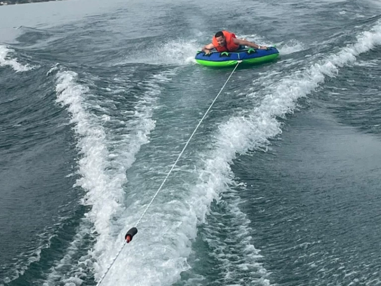 Uthyrning Motorbåt  i Genève (City) - Sea Ray 202