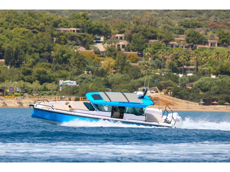 Båtuthyrning Axopar Axopar 37 XC Cross Cabin i Lavrio på Samboat 