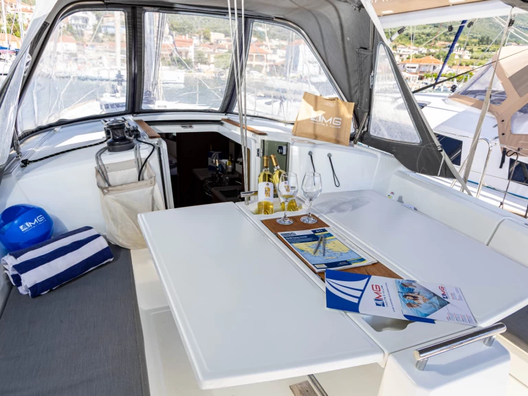 Hyra Segelbåt  med eller utan skeppare Bénéteau Palairos 