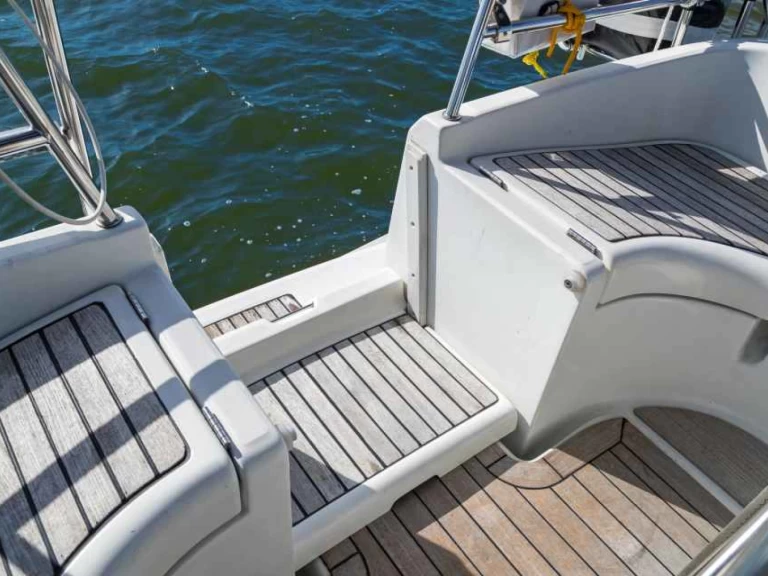 Yacht charter Póros (City) billig Oceanis 361