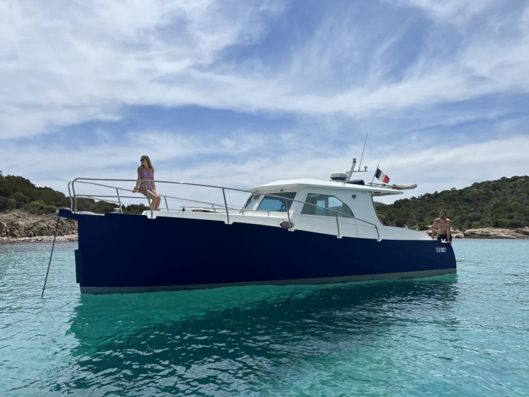 Yacht charter Sainte-Lucie de Porto-Vecchio billig JMF 32