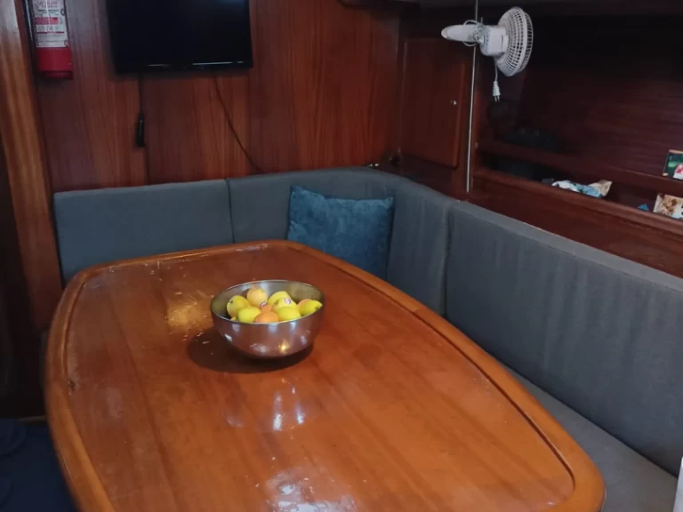 Uthyrning Segelbåt  Bavaria med en båtlicens 