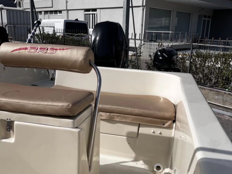 Hyra Motorbåt  med eller utan skeppare BRS Káto Goúves 