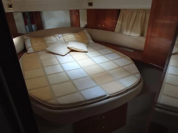 Yacht charter Nettuno billig Atlantique 40 Fly