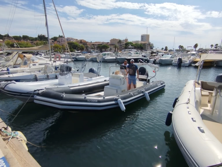 Uthyrning RIB Bombard med en båtlicens 