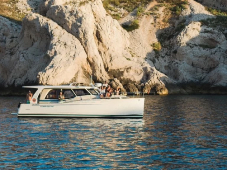 Uthyrning Motorbåt  i Marseille - Greenline Greenline 33