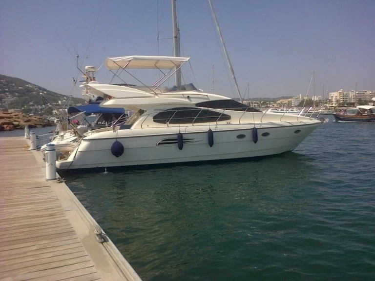 Hyra Motorbåt  med eller utan skeppare Princess Villefranche-sur-Mer 