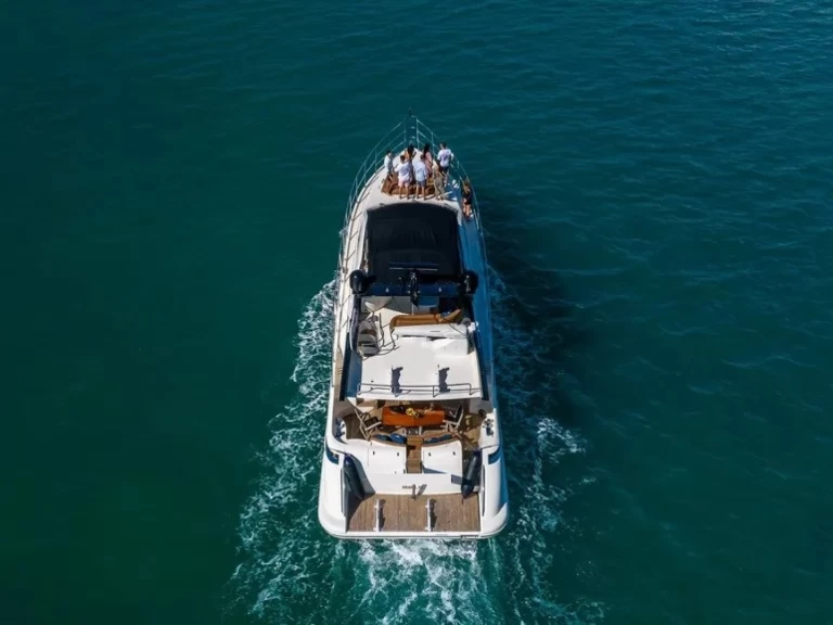 Yacht charter Golfe-Juan billig Sealine T 60