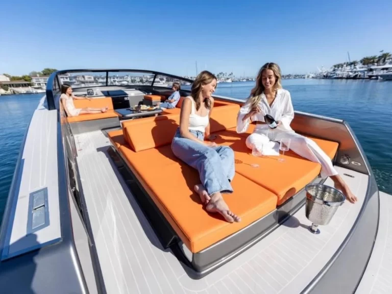 Fjord Fjord 40 Open charter bareboat eller skeppad i Vieux Port de Cannes