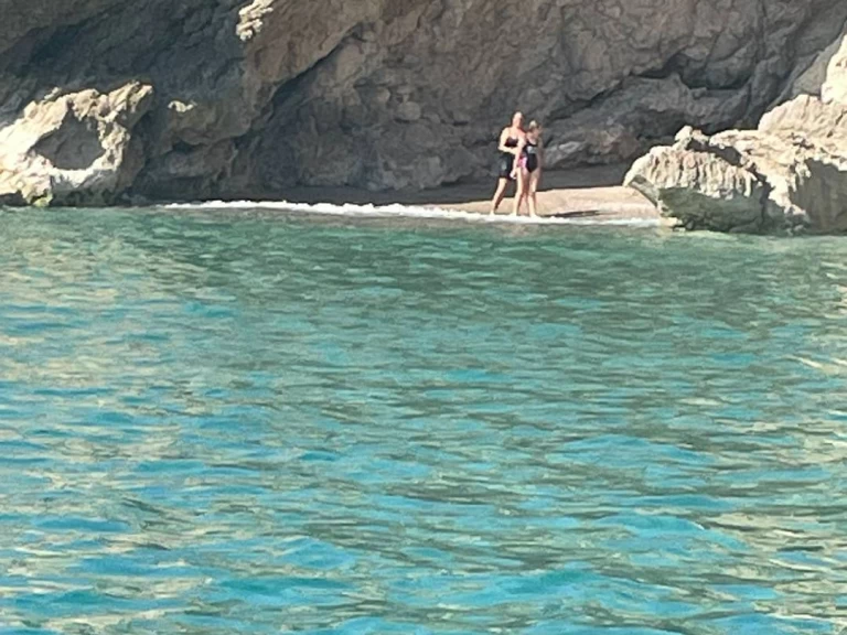 Yacht charter Vilanova i la Geltrú billig Horizon 210