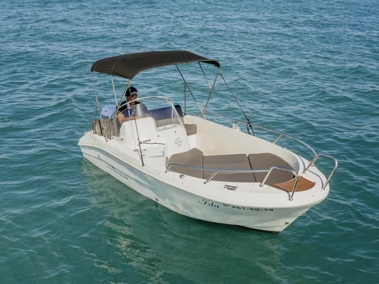 Hyra Motorbåt  med eller utan skeppare Oceanmaster Port d'Alcudia 