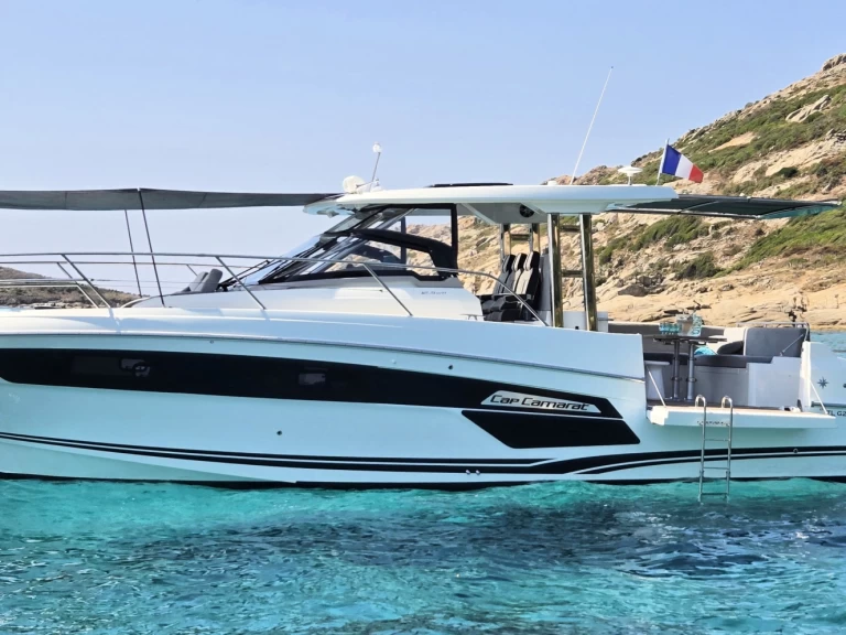 Uthyrning Motorbåt  Jeanneau med en båtlicens 