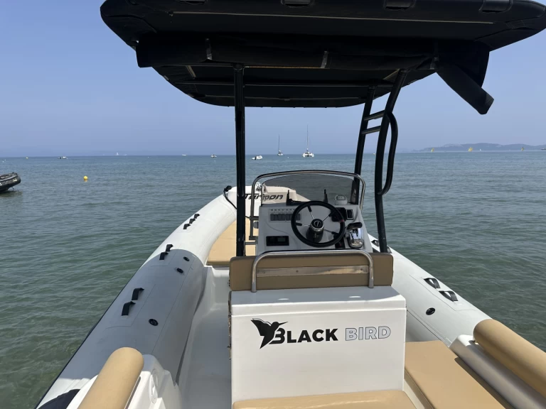 Tarpon Tarpon 790 Lx charter bareboat eller skeppad i Hyeres