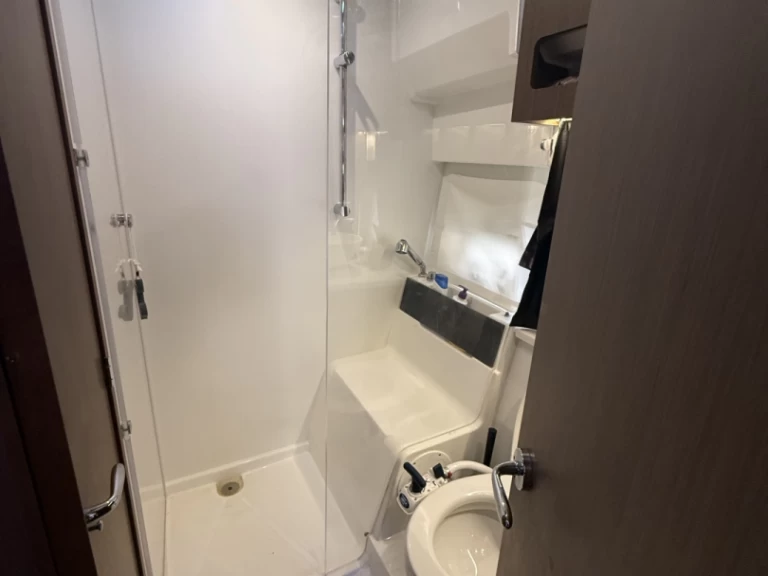 Uthyrning Motorbåt  i Saint-Mandrier-sur-Mer - Bénéteau Antares 11.20 Fly