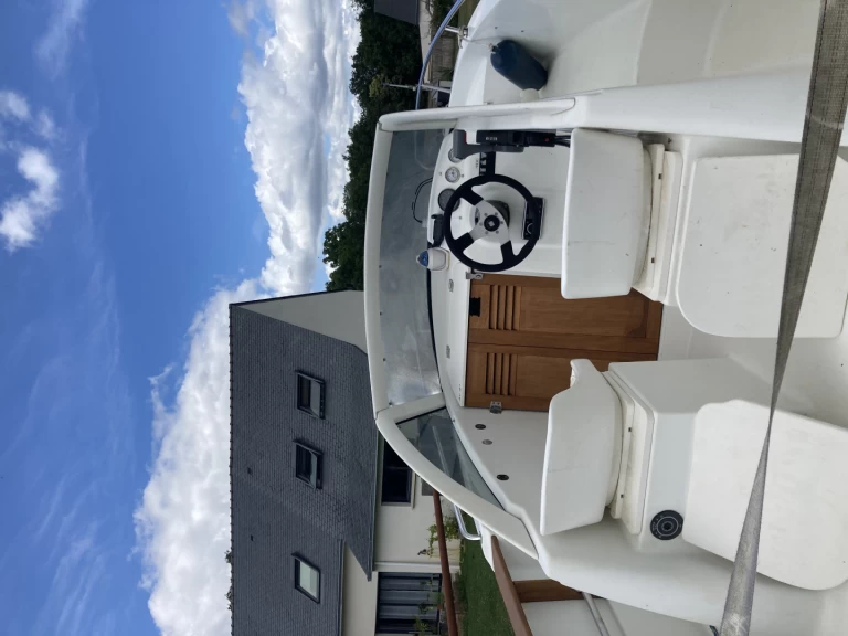 Hyra Motorbåt  med eller utan skeppare Bénéteau Vannes 