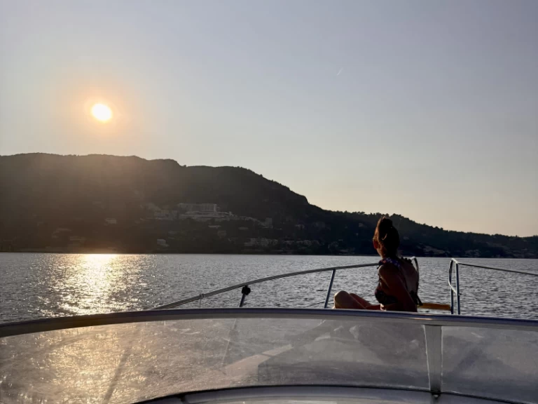Uthyrning Motorbåt  i Benitses Marina - Gobbi Gobbi 345 SC