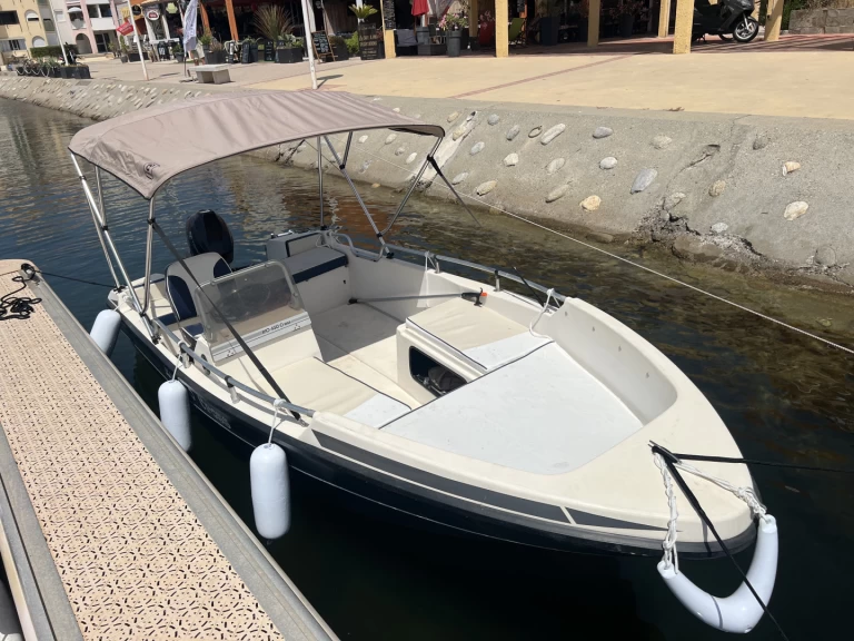 Yacht charter Le Barcarès billig Rio450cross