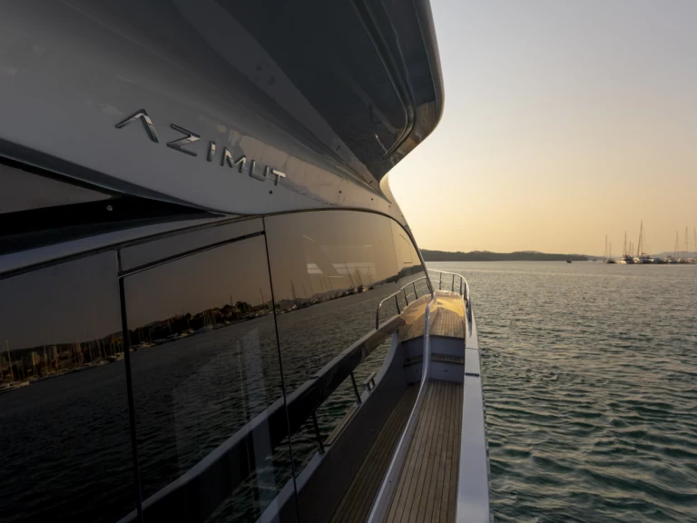 Lyx yacht för uthyrning Šibenik  till det bästa priset 