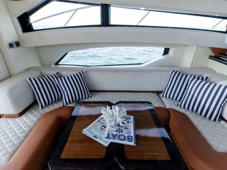 Lyx yacht för uthyrning Puerto Vallarta till det bästa priset 