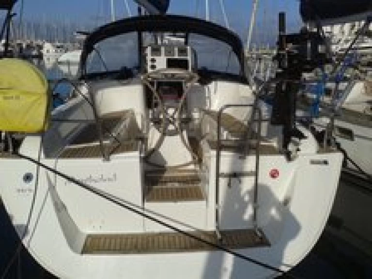 Dufour Dufour 365 Grand Large charter bareboat eller skeppad i Sant Antoni de Portmany